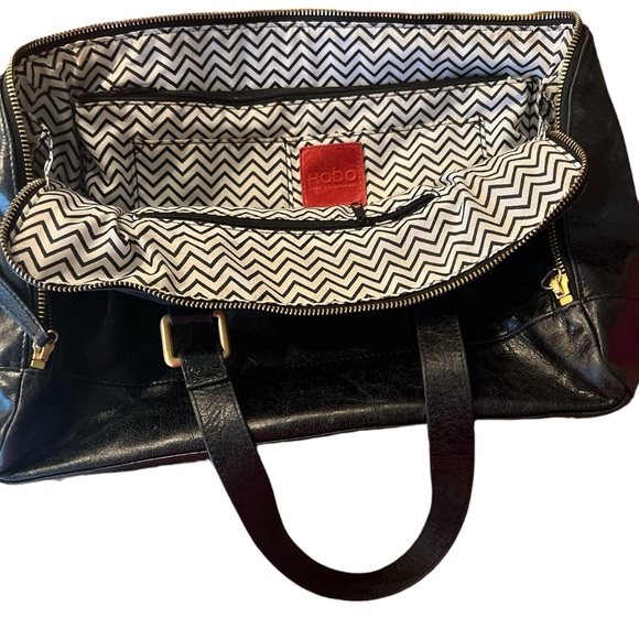 HOBO The Original Purse Shoulder Bag; Soft Black Leather Multiple Inside Pockets - Picture 9 of 11